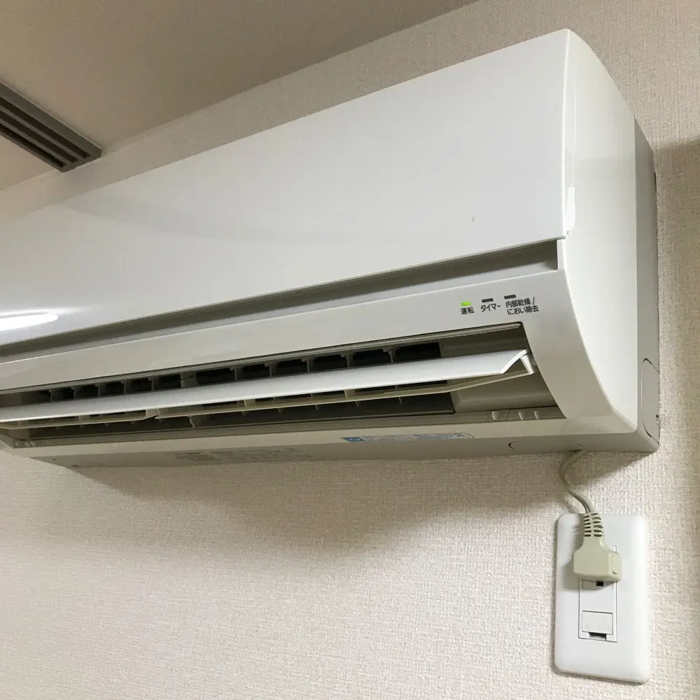 いきなりエアコンから大量の水があふれてきた!