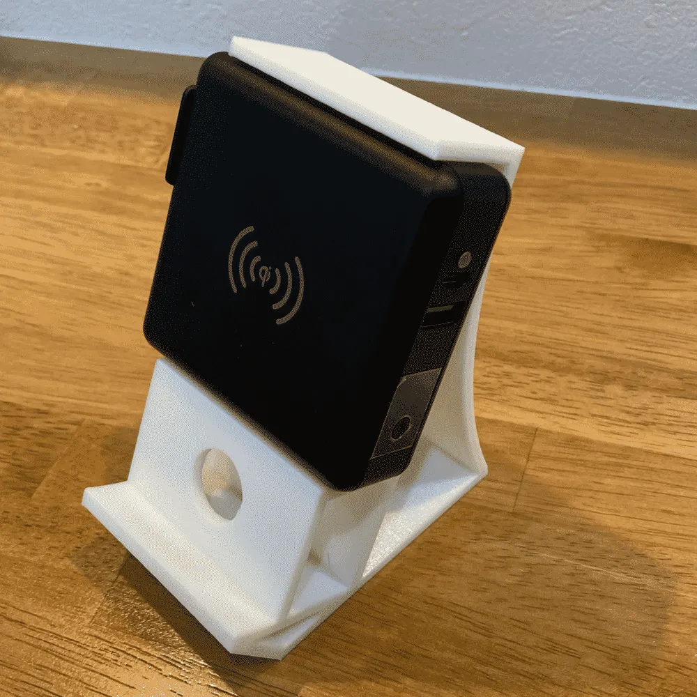 スマホスタンドは3Dプリンターで出力