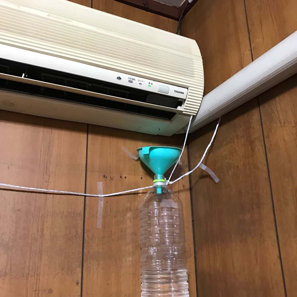 水 垂れる から クーラー が エアコン（室内機）から水が飛んできたり、漏れしたりします。：日立の家電品